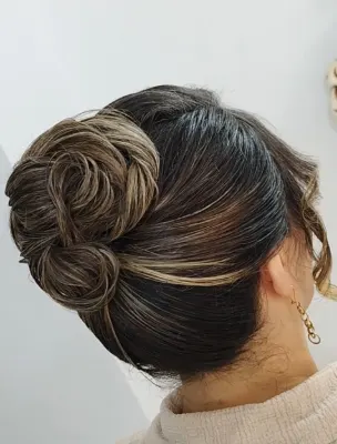 سالن زیبایی رژصورتی (سالن زیبایی در قزوین)