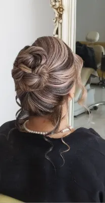 سالن زیبایی رژصورتی (سالن زیبایی در قزوین)